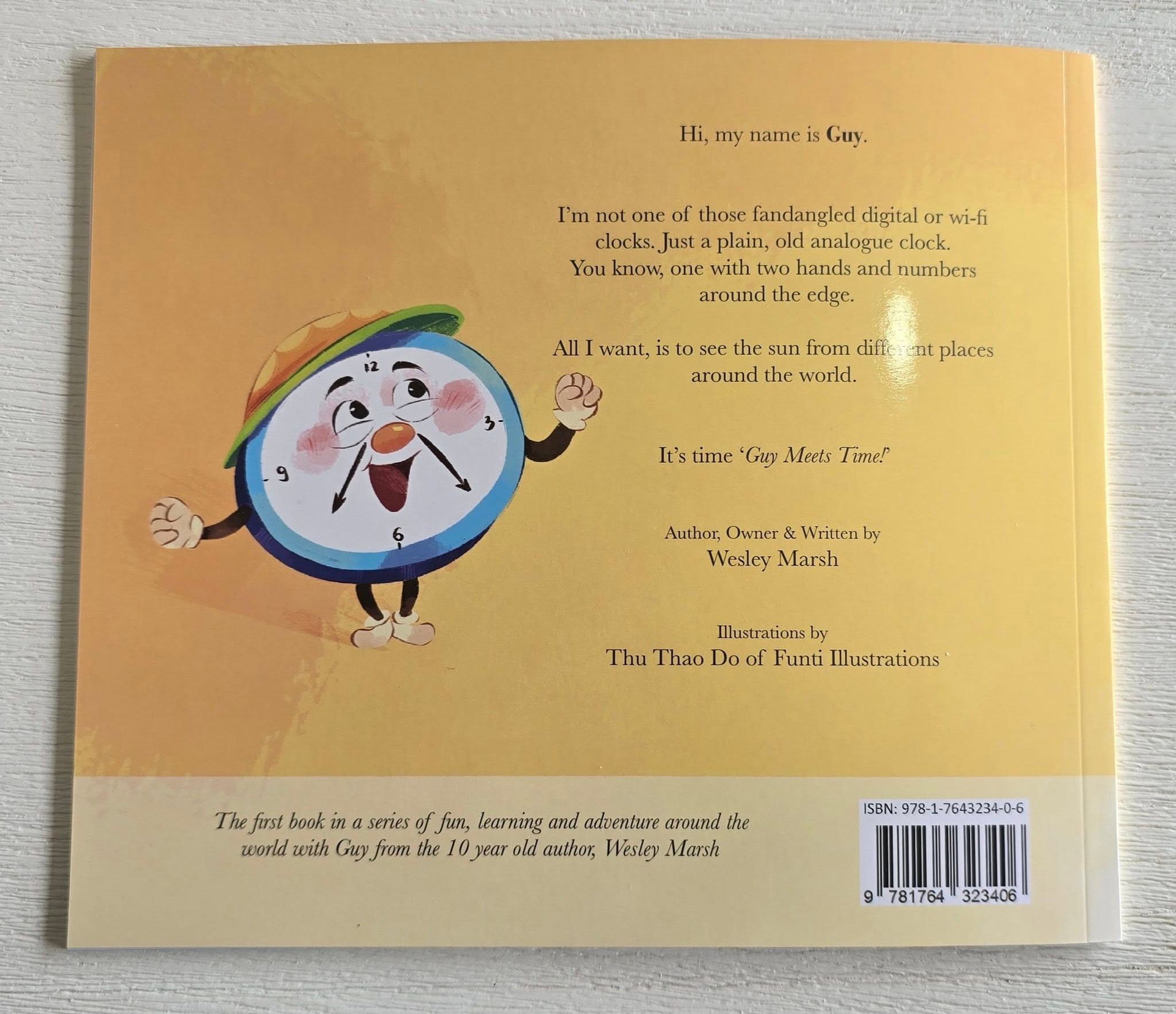 Bìa sau sách Guy Meets Time với phần giới thiệu nội dung và thông tin tác giả